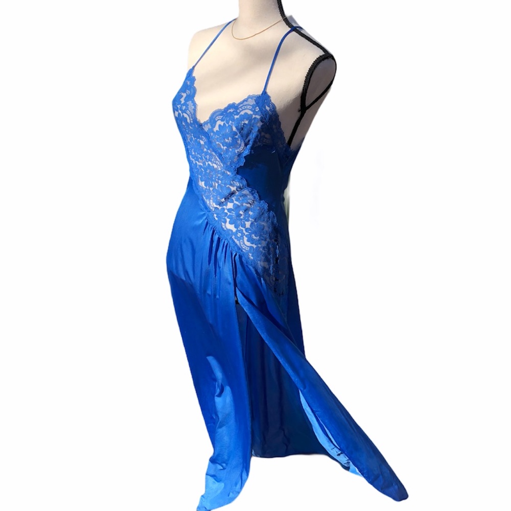 Vintage Lady Camco Blue Lace Negligee